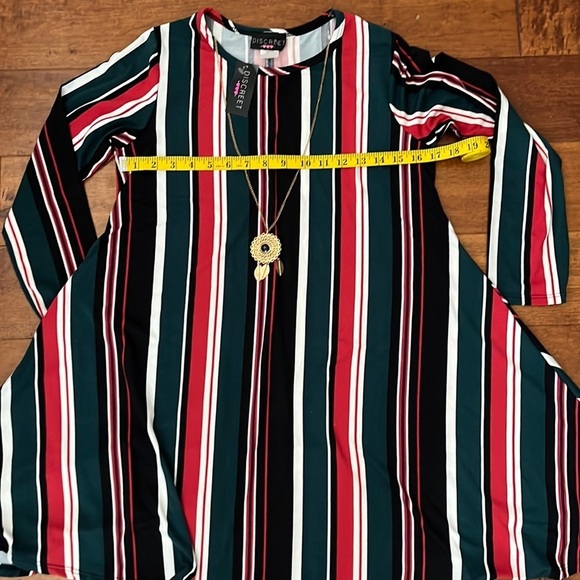 NWT Technicolor Striped Tunic Tent Dress 70s Glam
Size L And Necklace - Picture 4 of 6